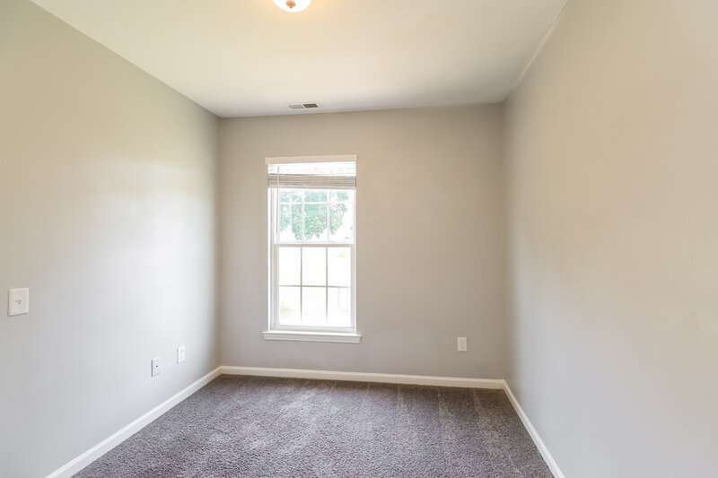 1,825/Mo, 1518 Braveheart Ln Charlotte, NC 28216 Bedroom View 2