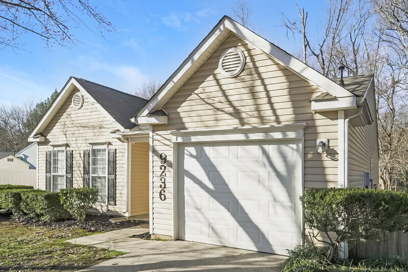 1,905/Mo, 9236 Kimmel Ln Charlotte, NC 28216 Front View