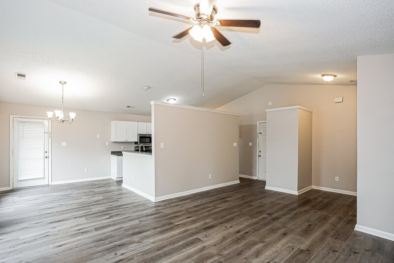 1,885/Mo, 9236 Kimmel Ln Charlotte, NC 28216 Living Room View 2