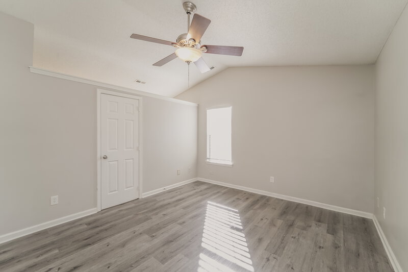 1,905/Mo, 9236 Kimmel Ln Charlotte, NC 28216 Main Bedroom View 2