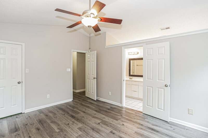 1,885/Mo, 9236 Kimmel Ln Charlotte, NC 28216 Main Bedroom View 2