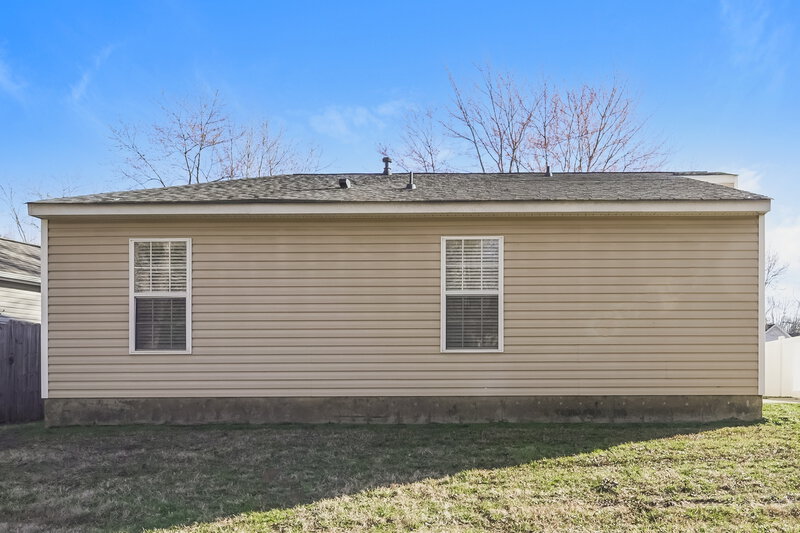 1,905/Mo, 9236 Kimmel Ln Charlotte, NC 28216 Rear View