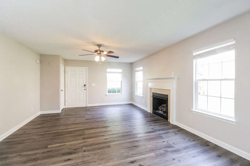2,090/Mo, 2127 Pleasant Dale Dr Charlotte, NC 28214 Living Room View