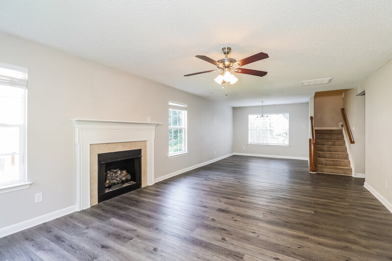 2,090/Mo, 2127 Pleasant Dale Dr Charlotte, NC 28214 Living Room View 2