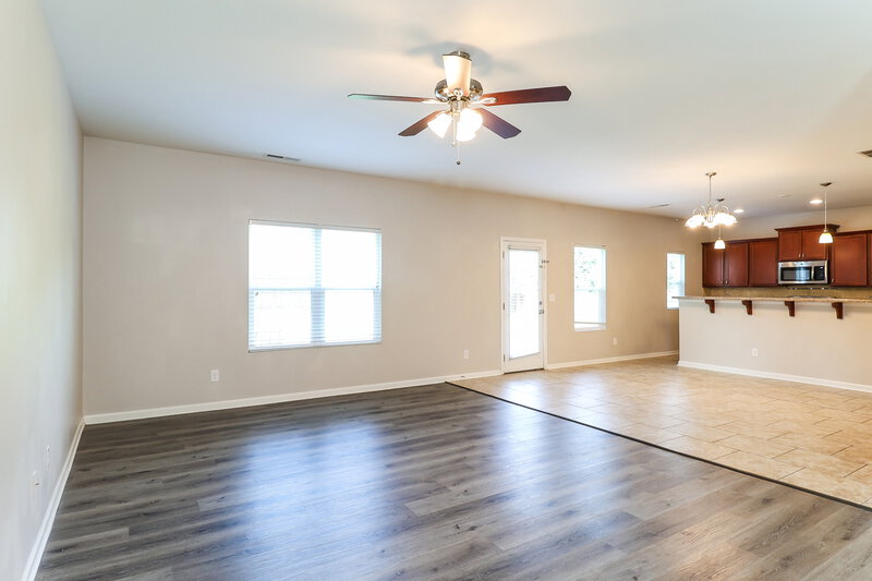 2,470/Mo, 10812 Maryanna Ct Charlotte, NC 28213 Living Room View