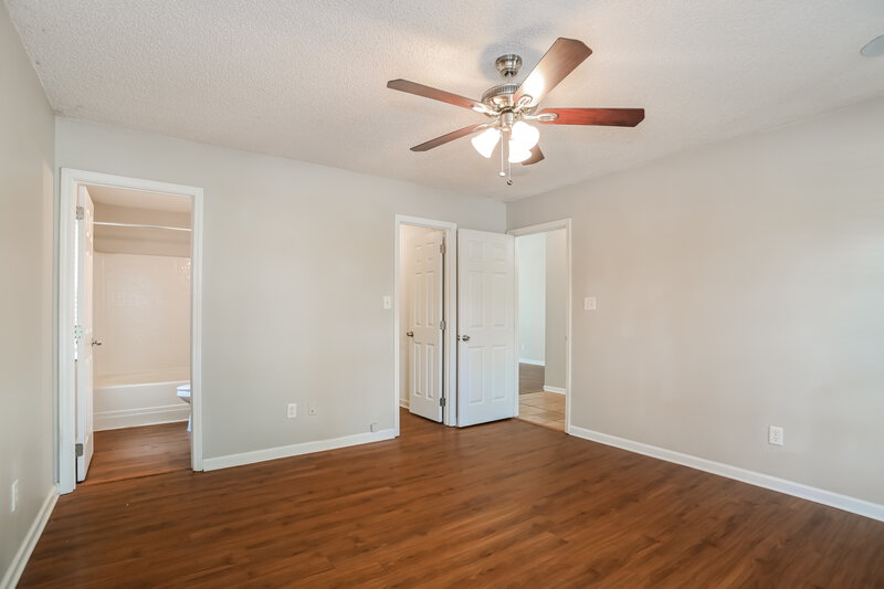 2,020/Mo, 9928 Peppermint Ln Charlotte, NC 28215 Main Bedroom View