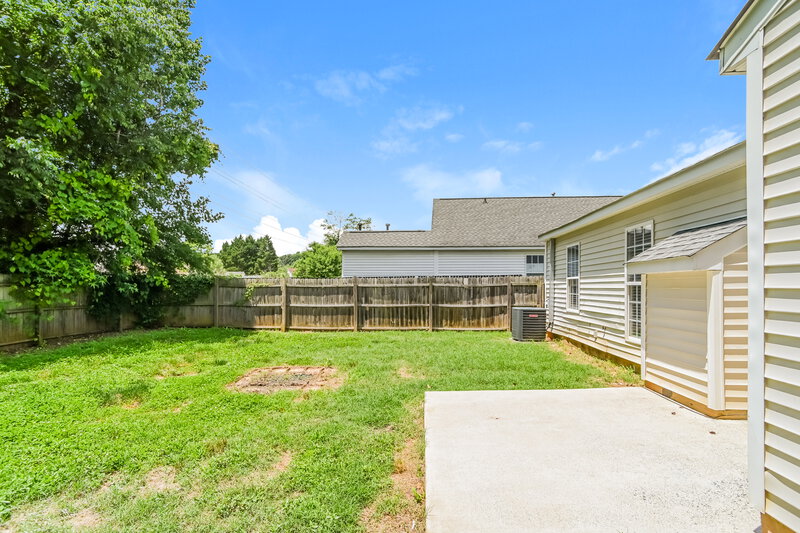 2,020/Mo, 9928 Peppermint Ln Charlotte, NC 28215 Rear View