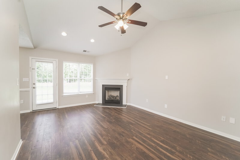 2,550/Mo, 1038 Counselors Dr Monroe, NC 28110 Living Room View 2