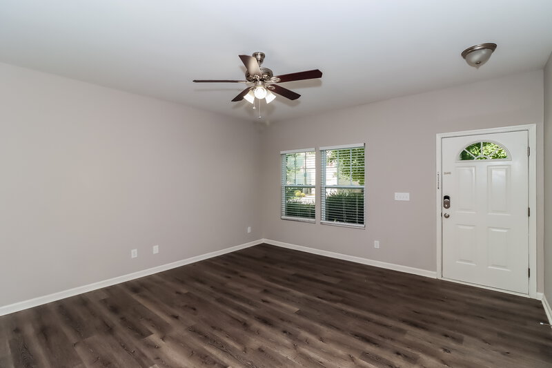 1,915/Mo, 2708 Bramble Ridge Ct Charlotte, NC 28215 Living Room View