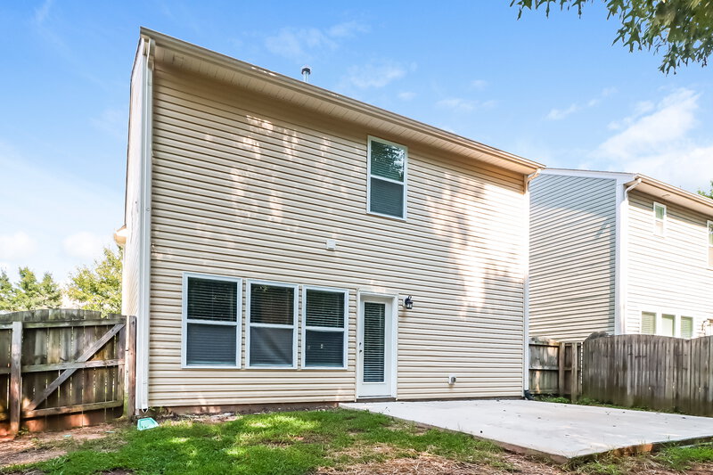 1,915/Mo, 2708 Bramble Ridge Ct Charlotte, NC 28215 Rear View