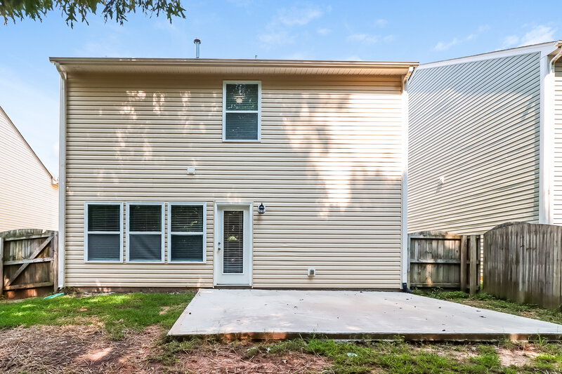1,915/Mo, 2708 Bramble Ridge Ct Charlotte, NC 28215 Rear View 2