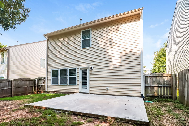 1,915/Mo, 2708 Bramble Ridge Ct Charlotte, NC 28215 Rear View 3
