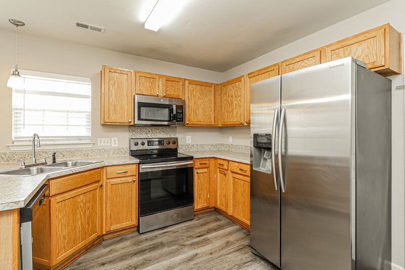 1,980/Mo, 248 Patrick Ave SW Concord, NC 28025 Kitchen View
