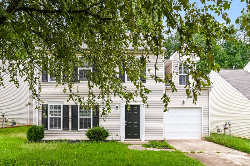 1,935/Mo, 5231 Grass Ridge Dr Charlotte, NC 28216 External View