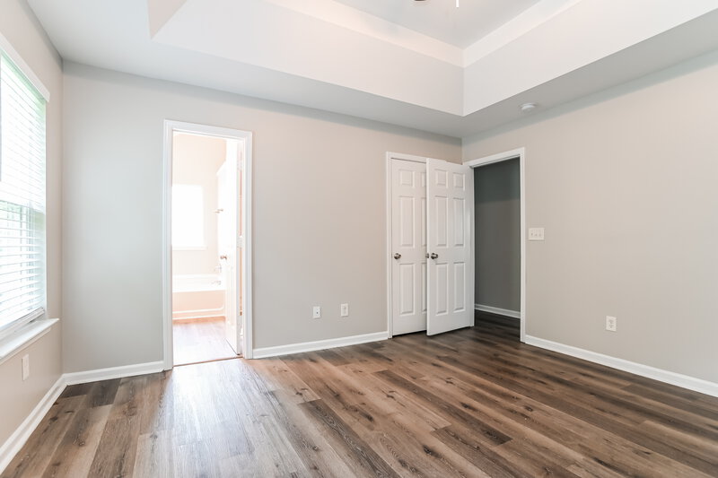 1,935/Mo, 5231 Grass Ridge Dr Charlotte, NC 28216 Main Bedroom View 2