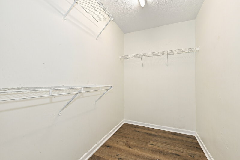 2,390/Mo, 5410 Starflower Dr Charlotte, NC 28215 Amenities View