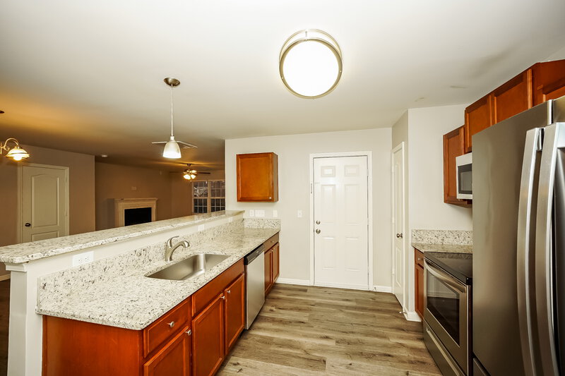 1,765/Mo, 4631 Montelena Dr Charlotte, NC 28214 Kitchen View 2