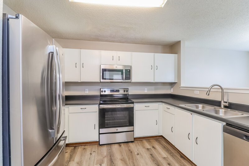 2,045/Mo, 4488 Norfleet St Concord, NC 28025 Kitchen View