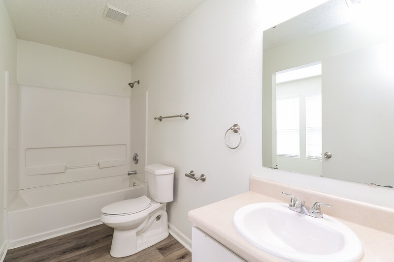 2,045/Mo, 4488 Norfleet St Concord, NC 28025 Bathroom View