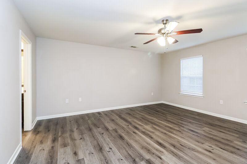 1,905/Mo, 4933 Broad Leaf Ct Dallas, NC 28034 Main Bedroom View