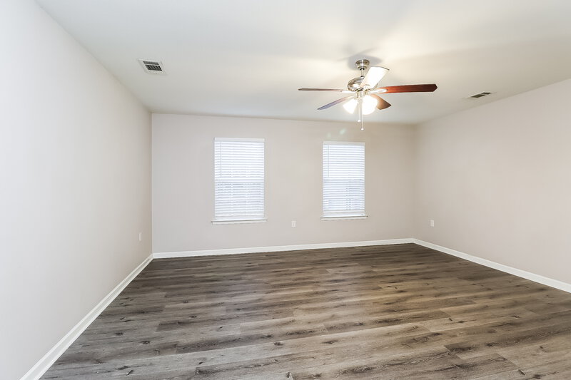 1,905/Mo, 4933 Broad Leaf Ct Dallas, NC 28034 Main Bedroom View 2