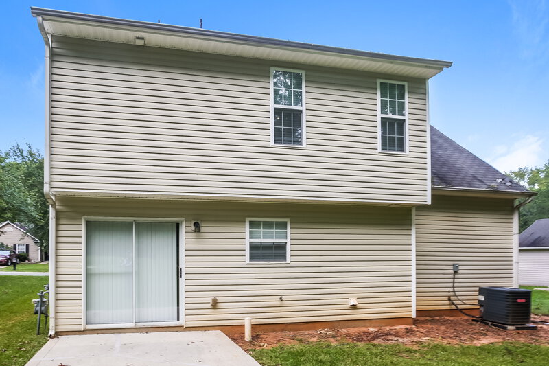 1,825/Mo, 2627 Marmac Rd Charlotte, NC 28208 Rear View