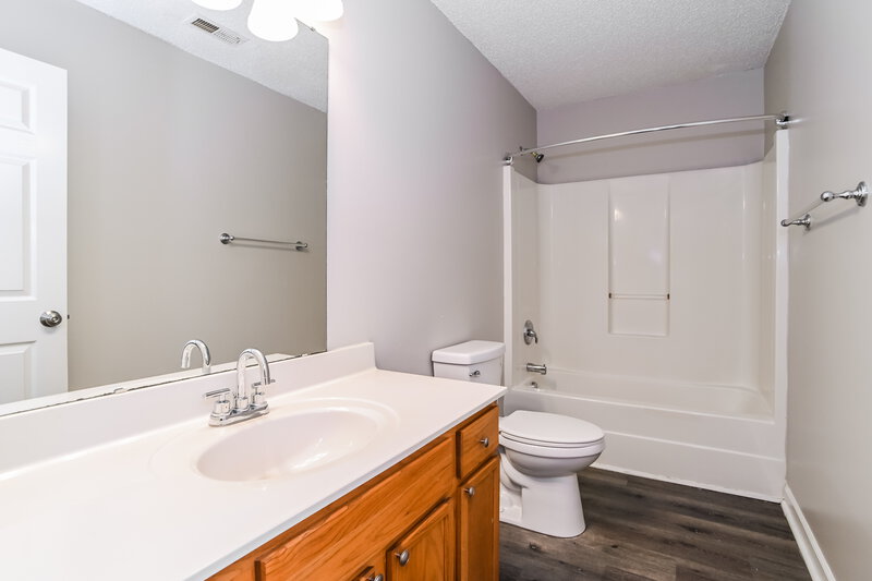 2,765/Mo, 8504 Stoneman Pl Charlotte, NC 28217 Bathroom View