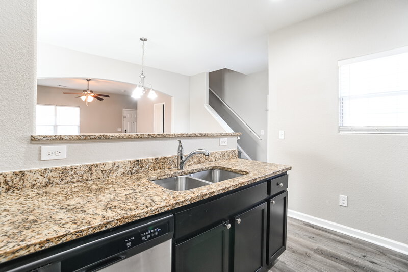 1,885/Mo, 4730 Opus Ln Charlotte, NC 28214 Kitchen View 3