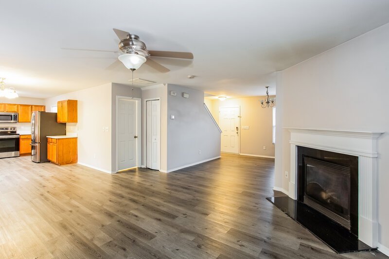 2,195/Mo, 3726 Larkhaven Village Dr Charlotte, NC 28215 Misc View 4