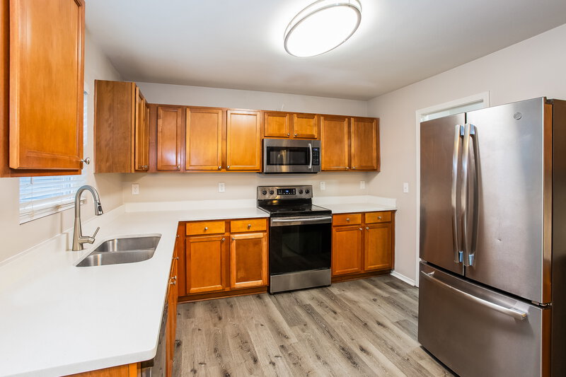 2,195/Mo, 3726 Larkhaven Village Dr Charlotte, NC 28215 Misc View 5