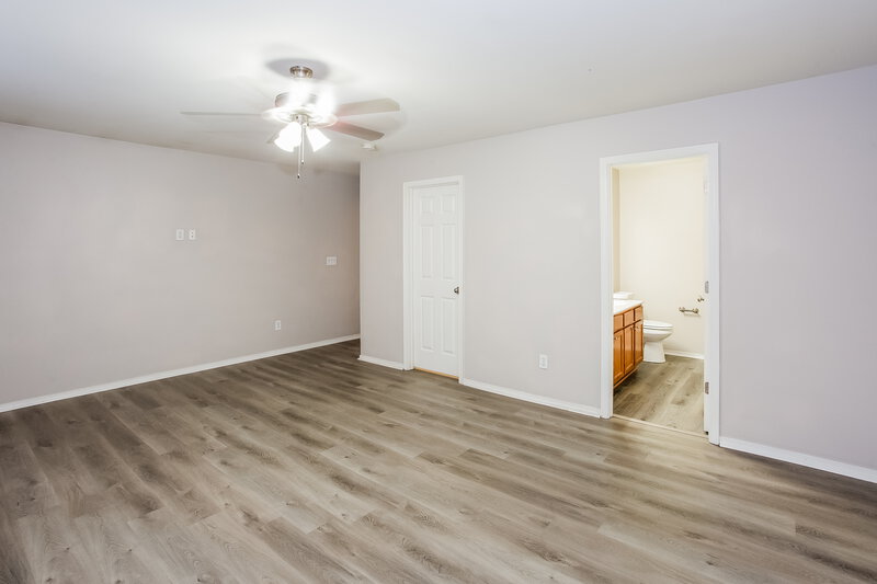 2,195/Mo, 3726 Larkhaven Village Dr Charlotte, NC 28215 Misc View 6