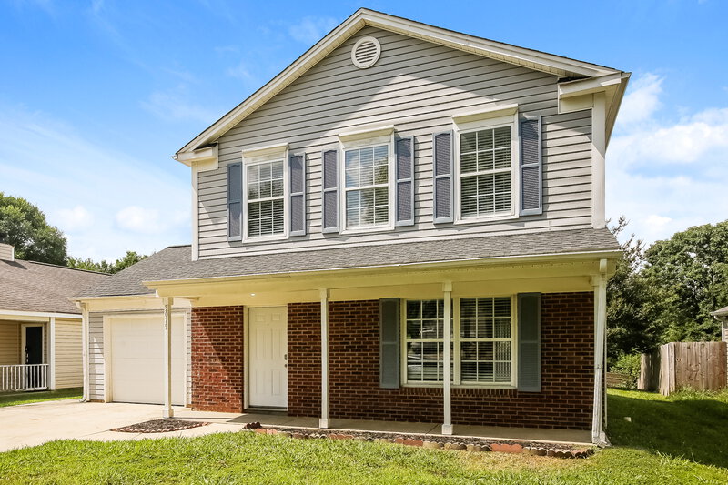 1,950/Mo, 3079 Champion Ln SW Concord, NC 28025 Front View 2