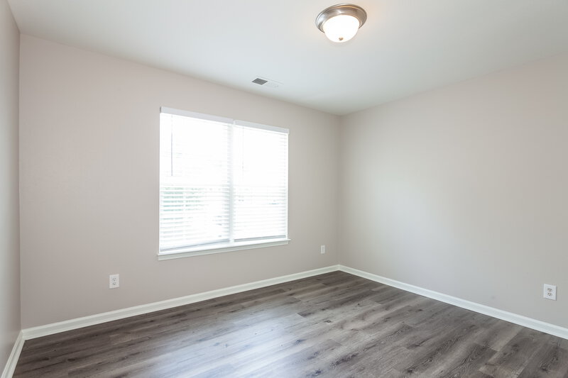 1,785/Mo, 5017 Autumn Oak Dr Charlotte, NC 28269 Bedroom View 3