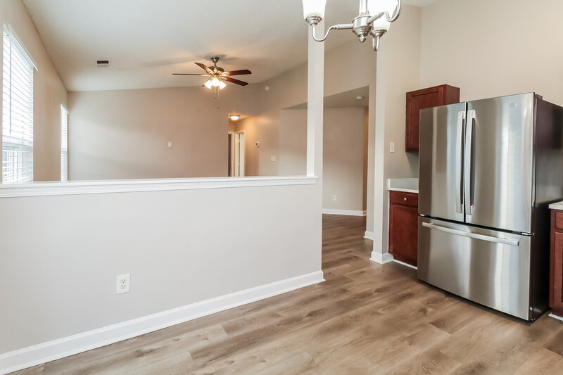 1,735/Mo, 515 River View Dr Lowell, NC 28098 Breakfast Nook View