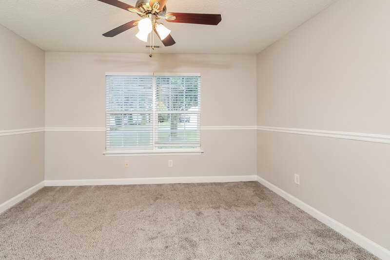 1,735/Mo, 515 River View Dr Lowell, NC 28098 Main Bedroom View 2