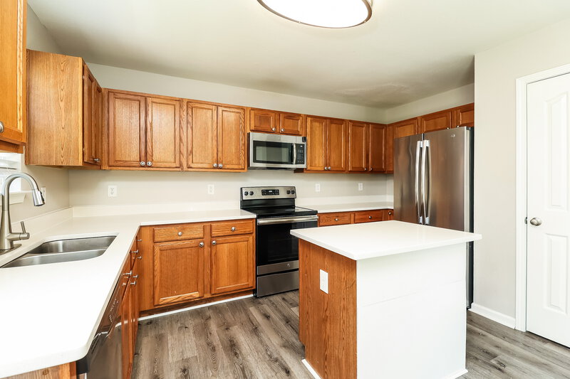 2,135/Mo, 2224 Gooseberry Road Charlotte, NC 28208 Kitchen View