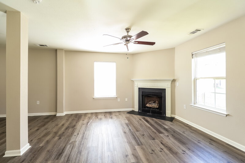 2,135/Mo, 2224 Gooseberry Road Charlotte, NC 28208 Family Room View