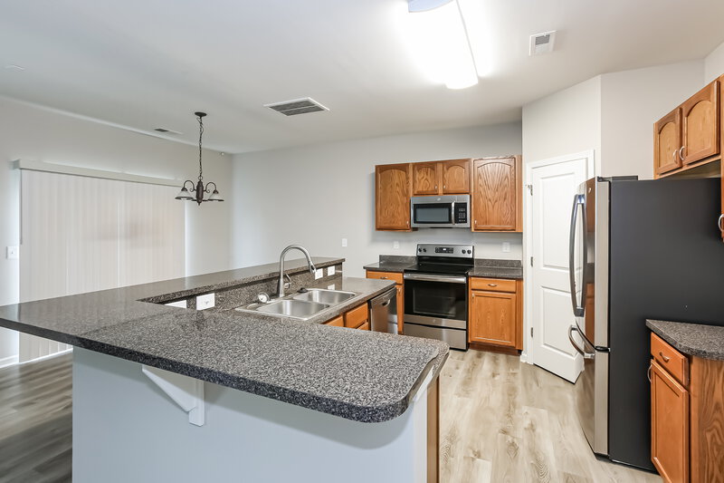 1,915/Mo, 12627 Oakton Hunt Drive Charlotte, NC 28262 Kitchen View