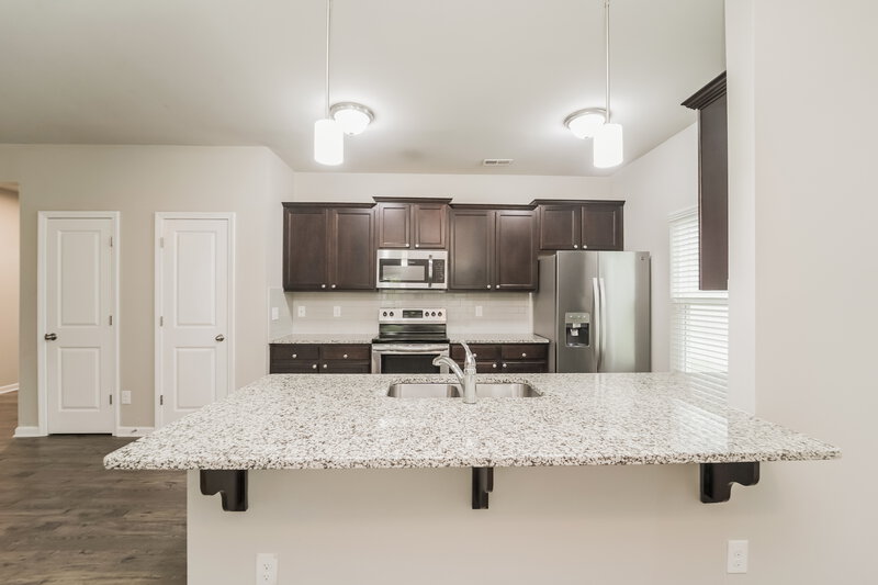 2,005/Mo, 1142 Rankin Oaks Street Charlotte, NC 28213 Kitchen View 2