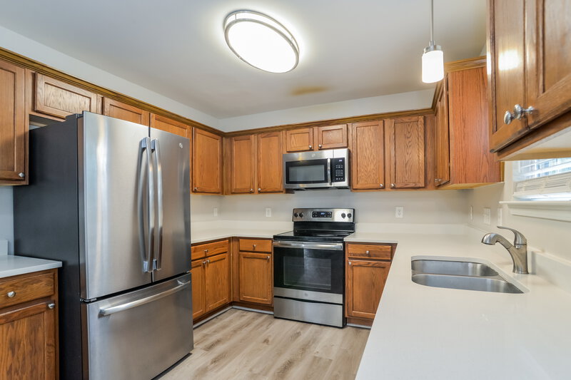 2,385/Mo, 1119 Homestead Glen Blvd Charlotte, NC 28214 Kitchen View 2