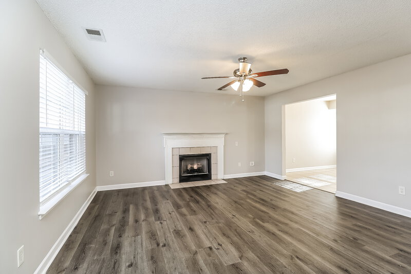 1,665/Mo, 1833 Cagney St Charlotte, NC 28262 Living Room View 2