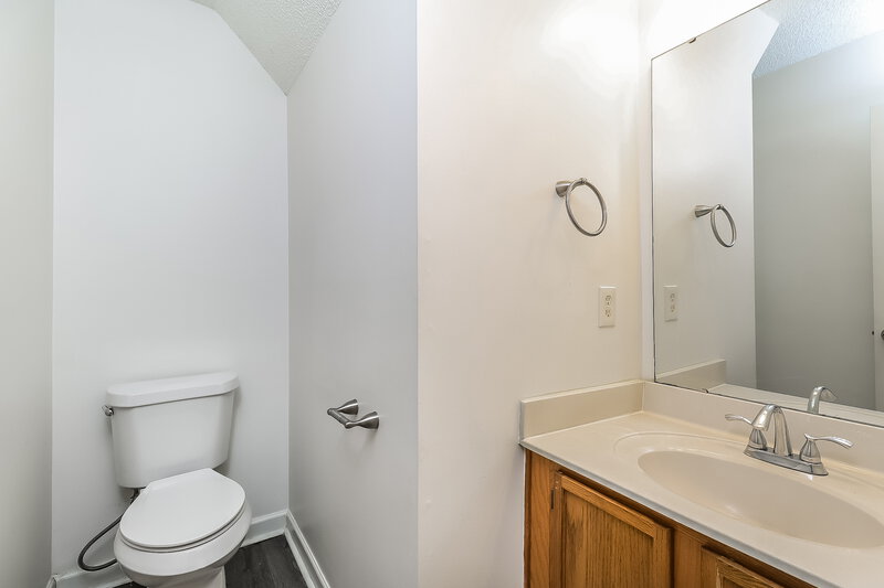 1,665/Mo, 1833 Cagney St Charlotte, NC 28262 Bathroom View 2