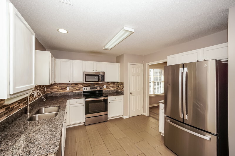 1,840/Mo, 922 Grassy Patch Ln Charlotte, NC 28216 Kitchen View