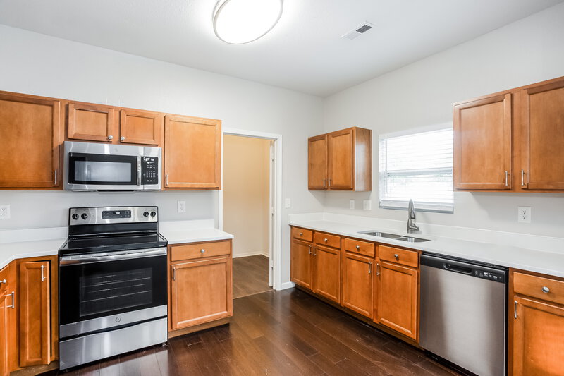 2,040/Mo, 910 Willow Wind Dr Gastonia, NC 28054 Kitchen View