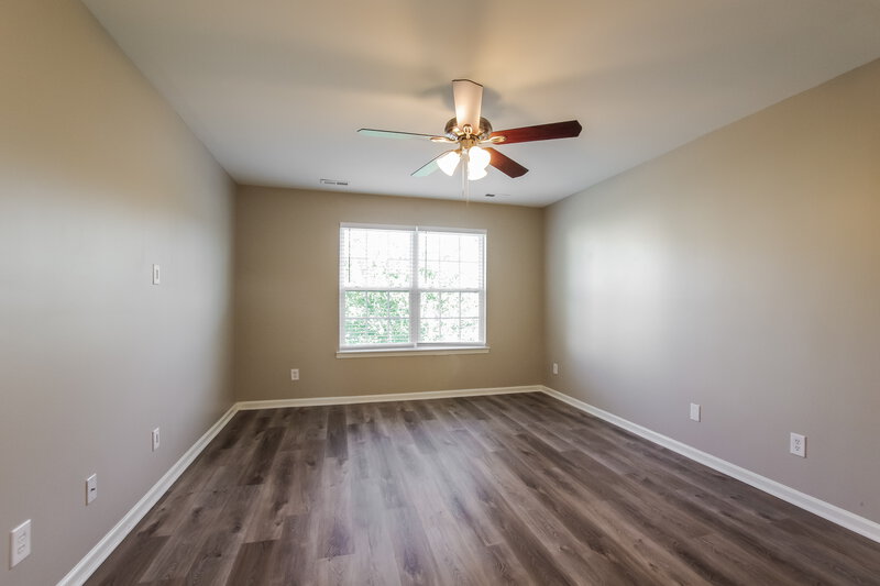 1,860/Mo, 1109 Ametrine Ln Dallas, NC 28034 Main Bedroom View