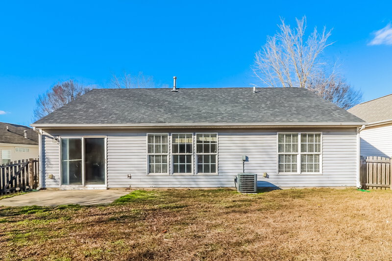2,570/Mo, 11902 Cheviott Hill Ln Charlotte, NC 28213 Rear View 2