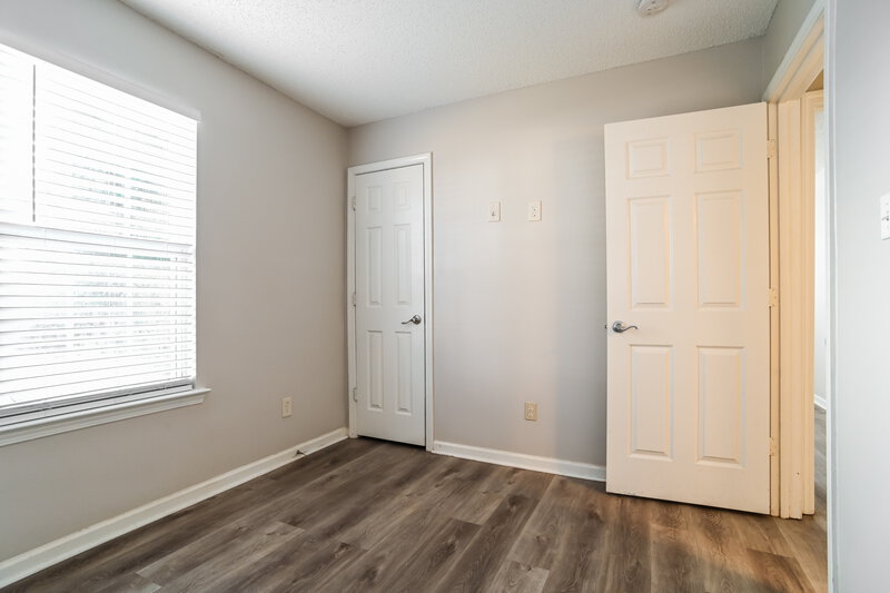 1,805/Mo, 1610 Royal Tree Ct Charlotte, NC 28216 Bedroom View