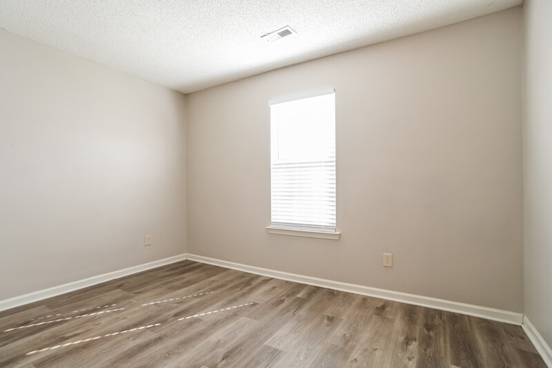 1,805/Mo, 1610 Royal Tree Ct Charlotte, NC 28216 Bedroom View 2