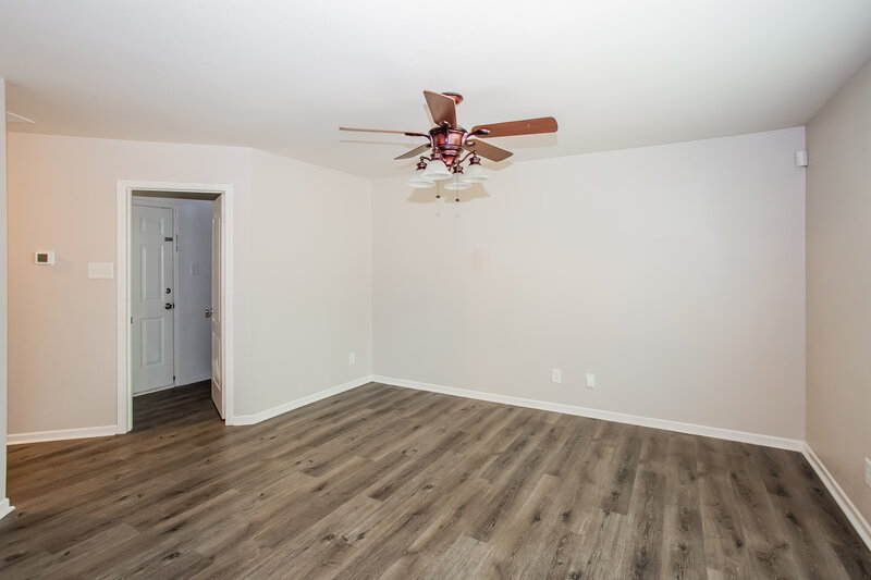 1,865/Mo, 1109 Swearngan Ridge Ct Charlotte, NC 28216 Family Room View