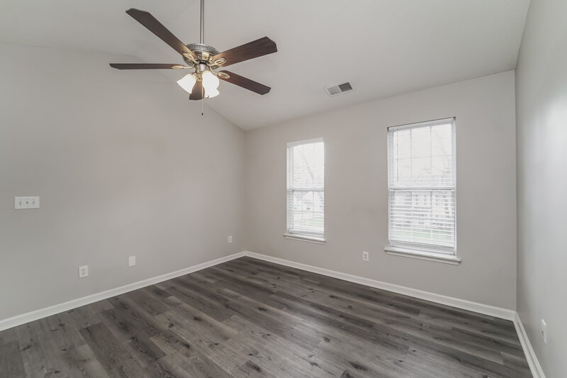 3,220/Mo, 5727 Hedgecrest Pl Charlotte, NC 28269 Main Bedroom View 2